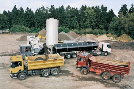 Passage rapide lors de la production du lot: le prochain camion attend déjà.